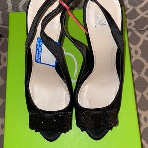 Disney Bow Heels 7M